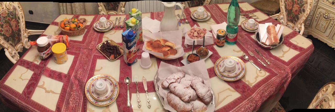 Colazione Da Lolly Bed & Breakfast Napoli Ngoại thất bức ảnh