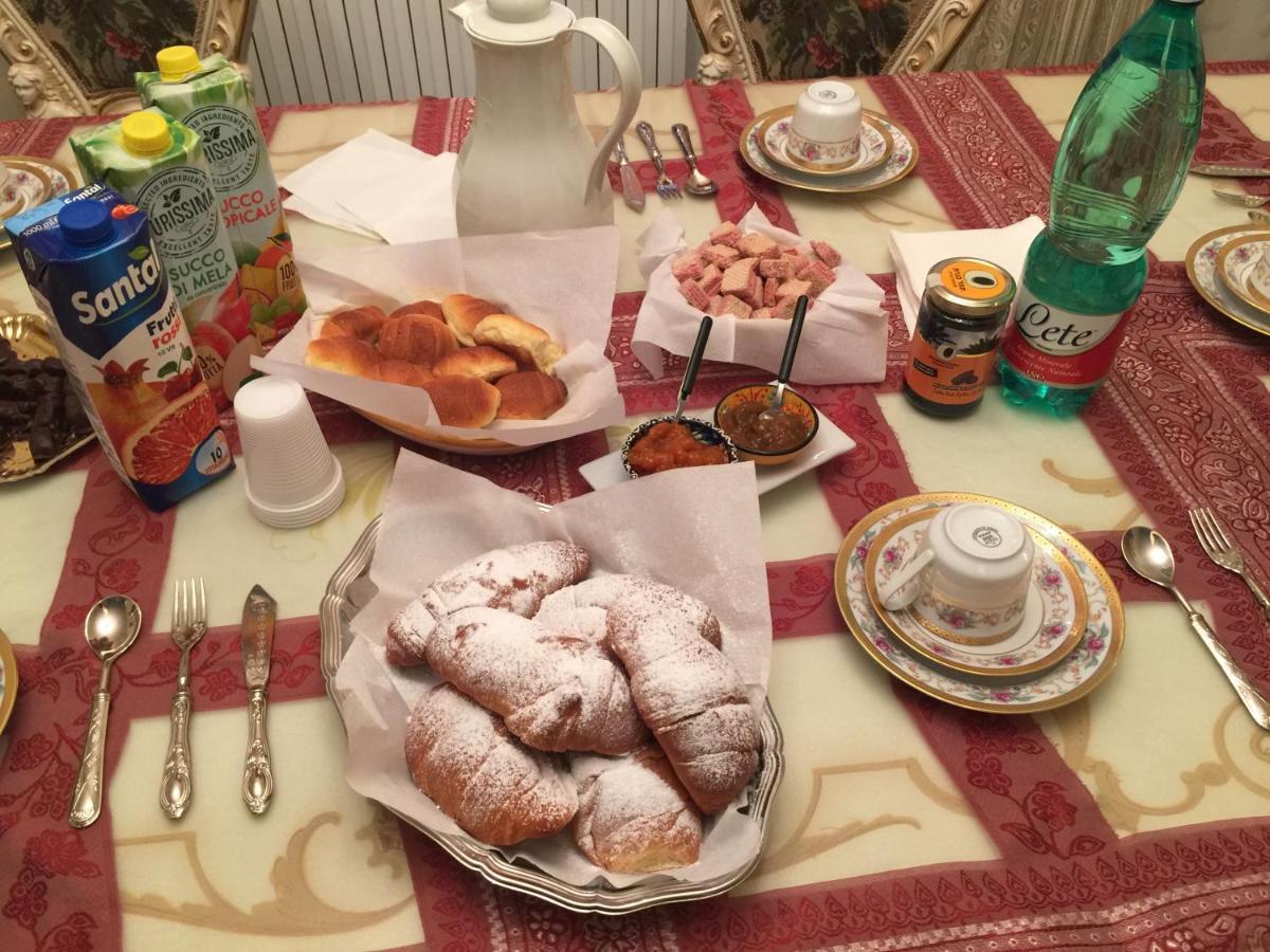 Colazione Da Lolly Bed & Breakfast Napoli Ngoại thất bức ảnh