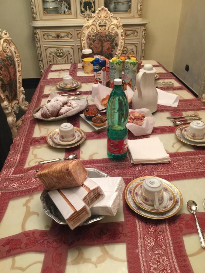 Colazione Da Lolly Bed & Breakfast Napoli Ngoại thất bức ảnh